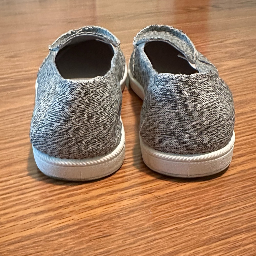 Heather Gray Slip-On Memory Foam Shoes - Picture 2 of 3